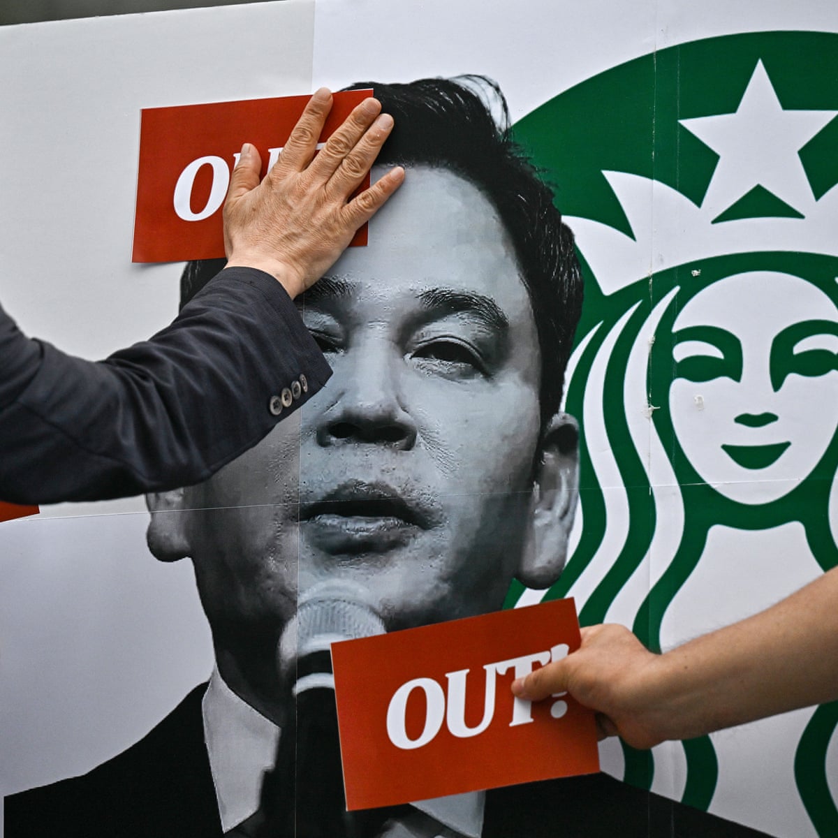 brand reputation management - Starbucks Korea Tumbler Promotion Sparks National Boycott