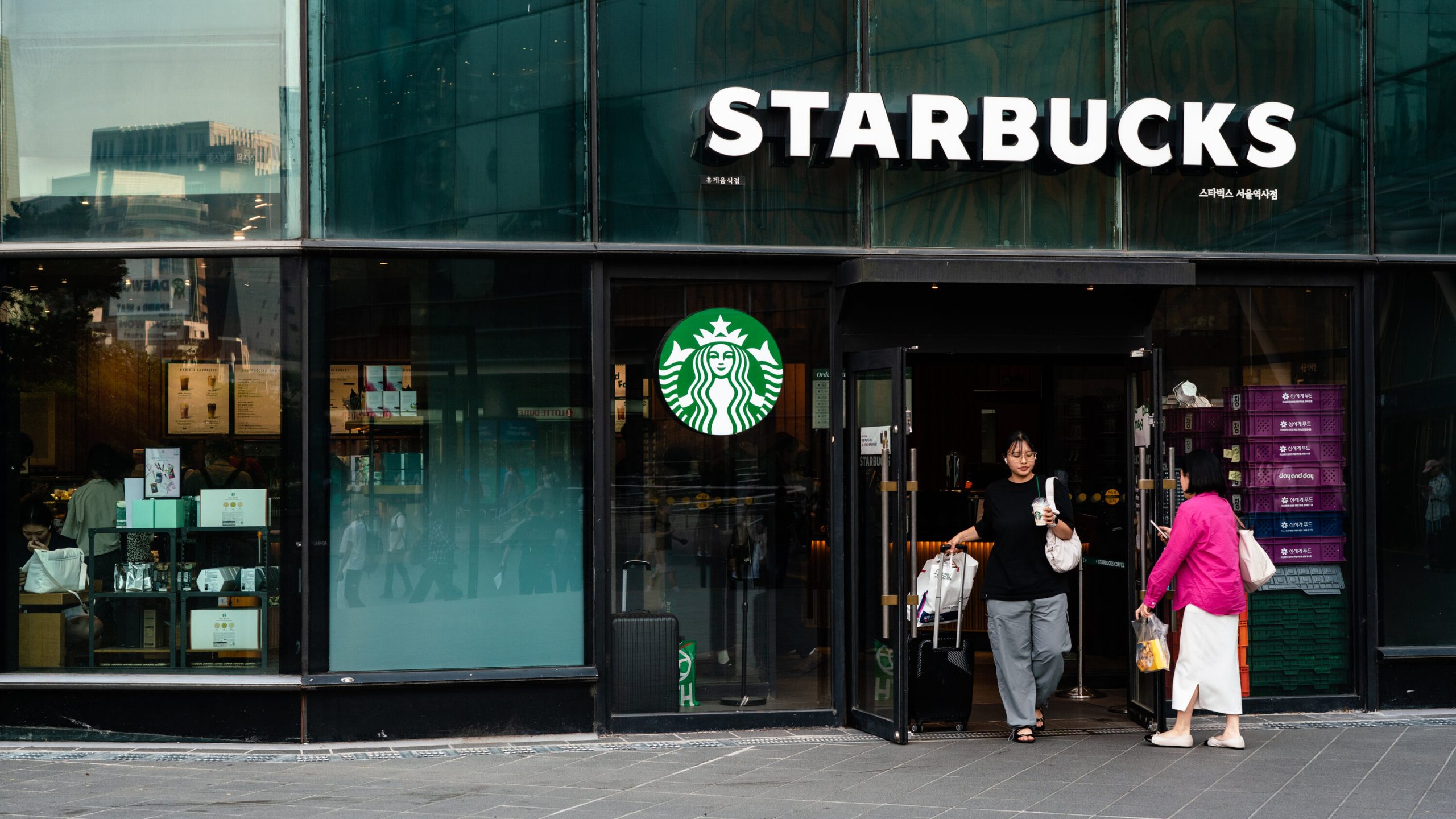 brand crisis management - Starbucks Korea Faces Backlash Over Controversial 'Tank Day' Ad